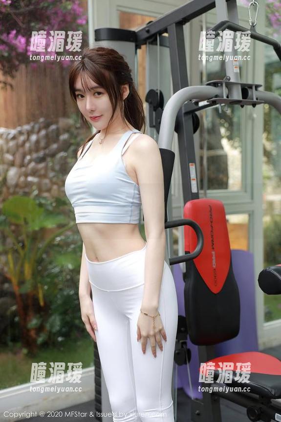 MFStar模范学院 - 看SiByl李思宁海边写真，原图好像在传递某种无声的召唤。