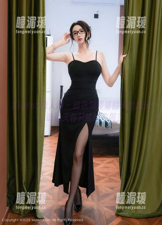 Xiuren秀人网 - 精选刘婷婷的天台风光：谁说天台只能晒衣服？