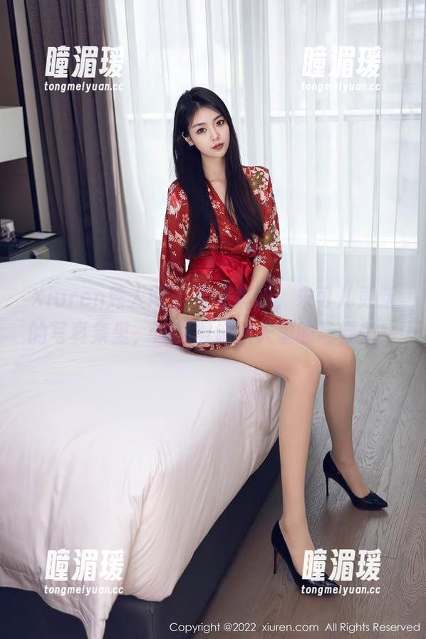 Xiuren秀人网-朱可儿 Xiuren秀人网 - 这可真妙,朱可儿更新的写真集里,油亮得像秋天里的马桶盖!