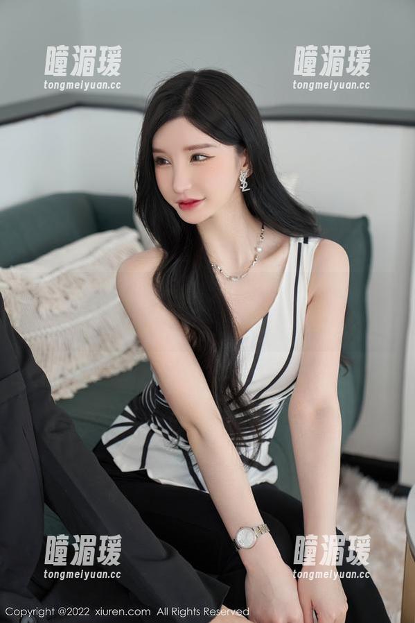 Xiuren秀人网-林悠悠 Xiuren秀人网 - 这么多长腿,林悠悠的私房图包也太过分了吧。