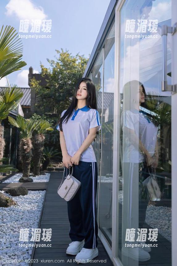 Xiuren秀人网-林文文 Xiuren秀人网 - 林文文“夏天”写真,免费不是理由,是一种态度。