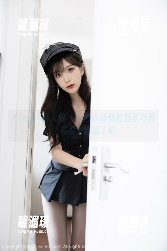 Xiuren秀人网-柚柚小奶瓶 Xiuren秀人网 - 柚柚小奶瓶的居家写真,宅得太舒服了吧