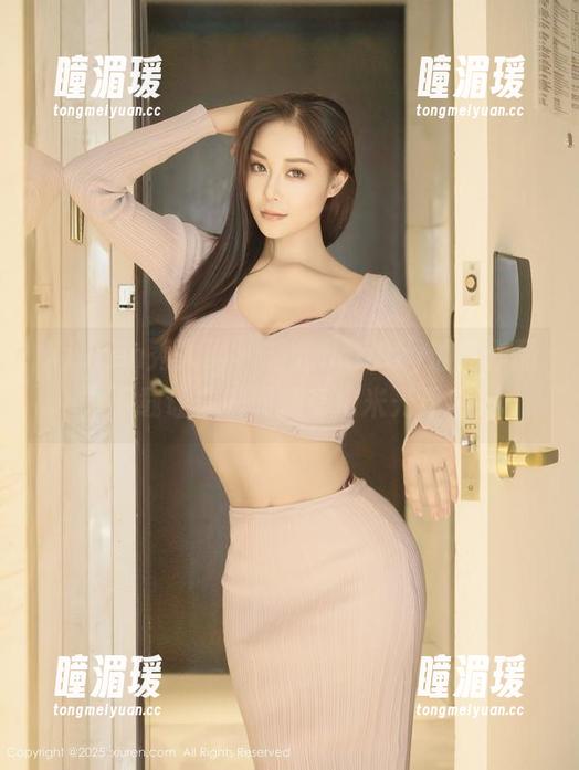 Xiuren秀人网 - 菲儿beauty油亮作品，下载让你瞬间拥有纳米光泽感！