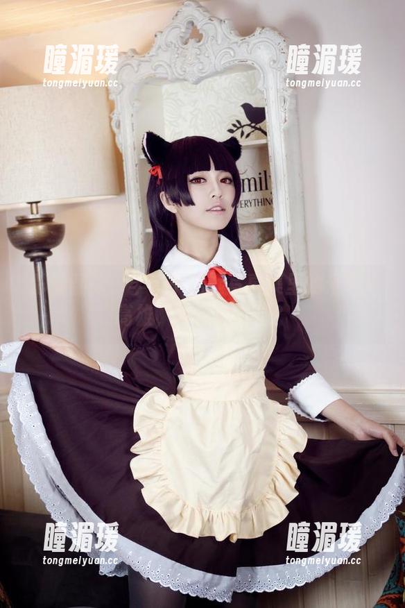 静静翻阅：半半子精选写真集里的爱宕x高雄，不如来聊聊？