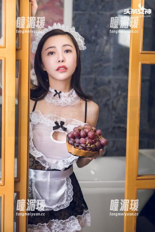 头条女神 - HD全景校服集——樊安妮的校园视角，感受一下学姐的力量与幽默感！
