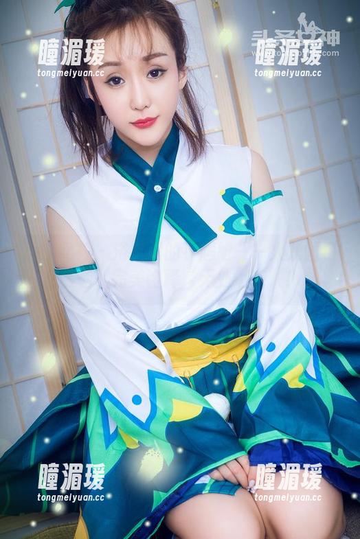 头条女神 - 浴室里的小尴尬——火儿图包精选，完美诠释‘无处不在’！