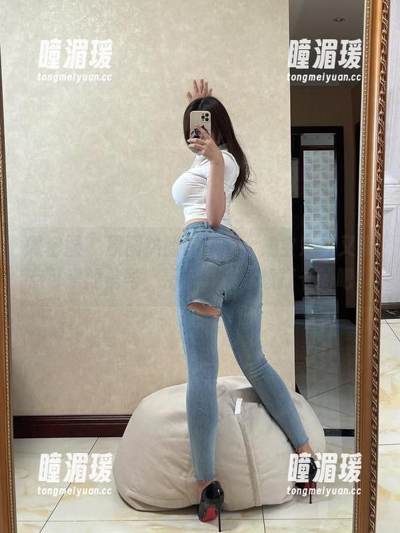 奶宝妹纸 微密圈 - 原图热腾腾出炉,奶宝妹纸又发点可爱的信号,精选几张你想打卡的吧!