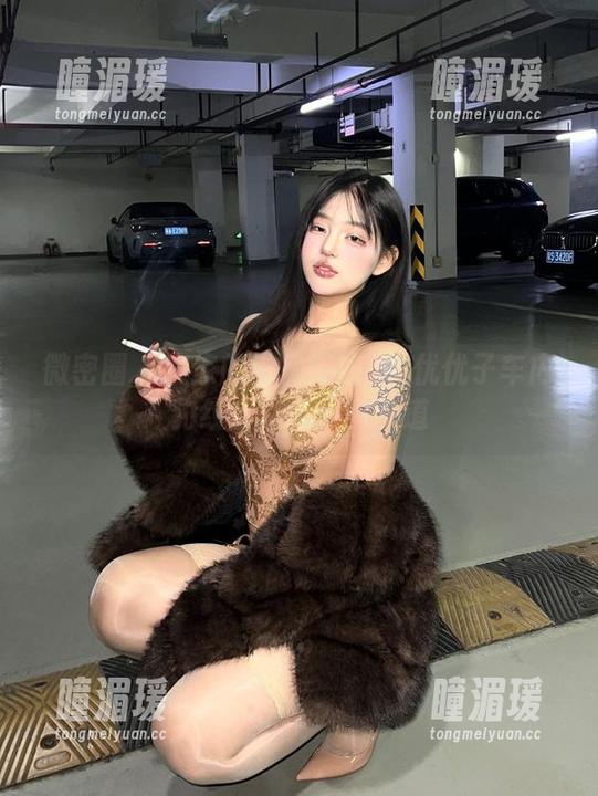 微密圈 - 大家的私房不如小u优优子车内豹纹合集，更有味道