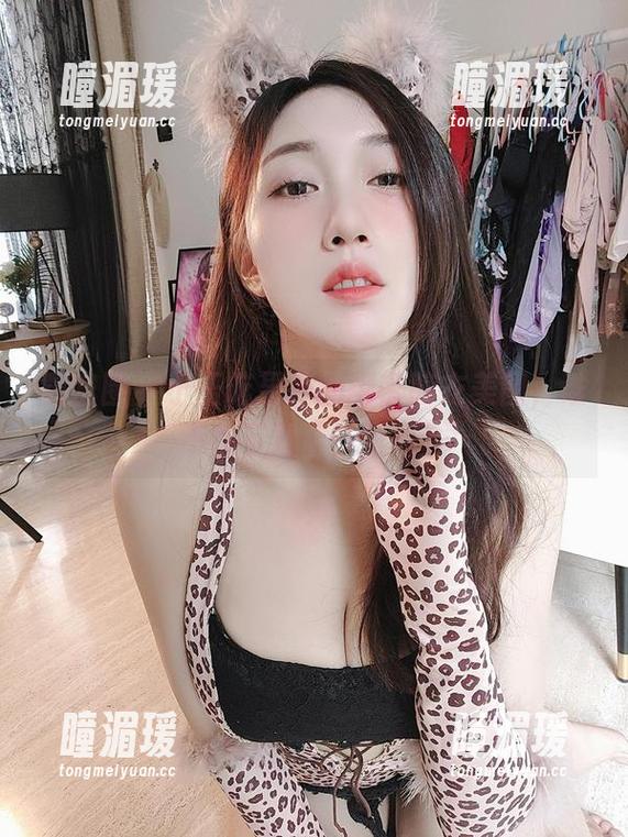 小玉吃果冻 微密圈 - 小玉吃果冻的绑带胶衣美图,谁不想下载个玩玩呢?