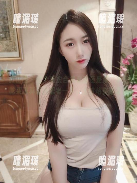 微密圈 - 这个毛衣合集是甜还是咸，小玉吃果冻真让我思考一下，太怕烙在脑海里了。