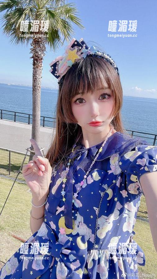 咦，这里是彩芸_Nebula的私拍新基地！亚列尔在这儿展开一系列美图攻势，果断带你离开平庸。