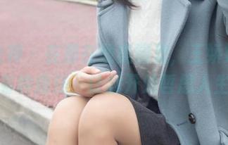 梦丝女神 - 在那在线美图里，王娇娇的长腿有种魔法，让我开始哲思人生。
