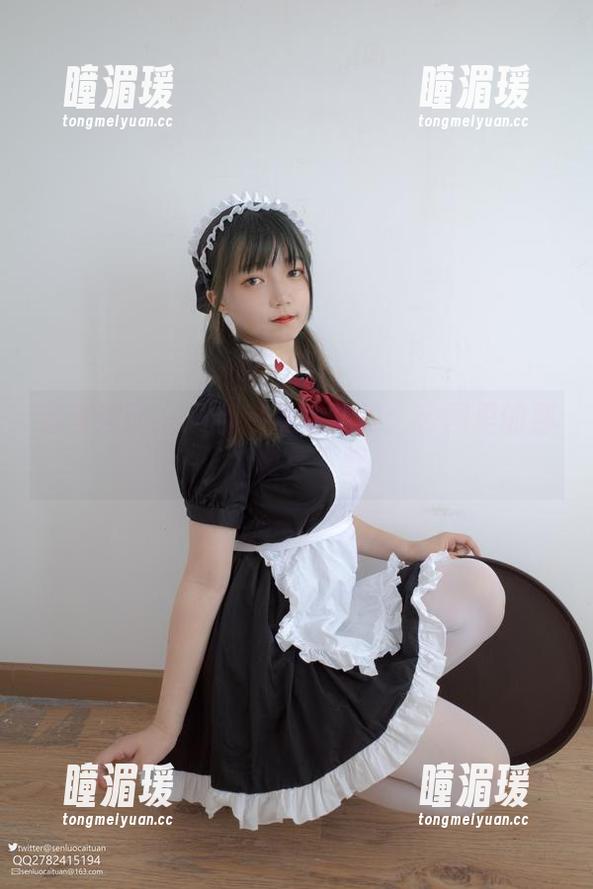 森萝财团-小茵 森萝财团 - 小茵白丝写真集:公园里的那抹调皮下载