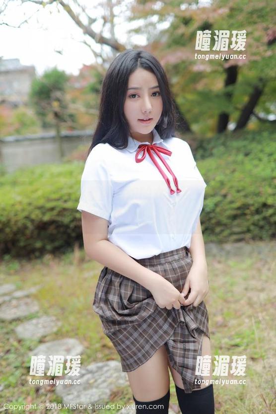 模范学院 - 新鲜出炉的女仆照片，看来人间荒糖的外卖业务要火了！