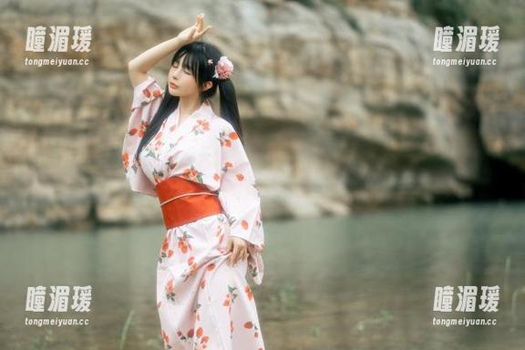 下载这张樱井宁宁的“天使”图，都是为了增加桌面的美感，嘿嘿。