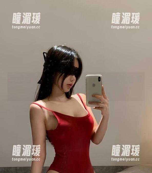 微密圈 - 火龙果羊不仅会做饭，私拍合集中的纯欲厨娘不可小觑