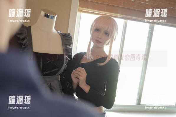 探寻审美的边界：爱老师_PhD的修女套图奇观