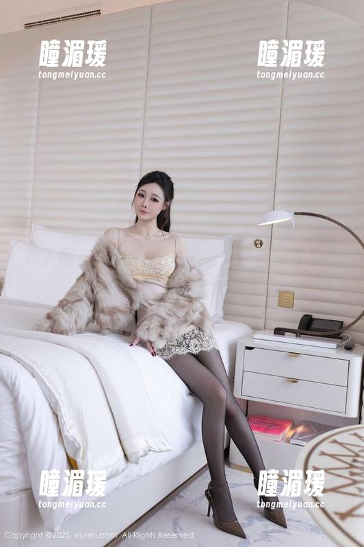 秀人网 - 奈奈Fox的眼镜：让资源在你的视线里轻盈摇曳