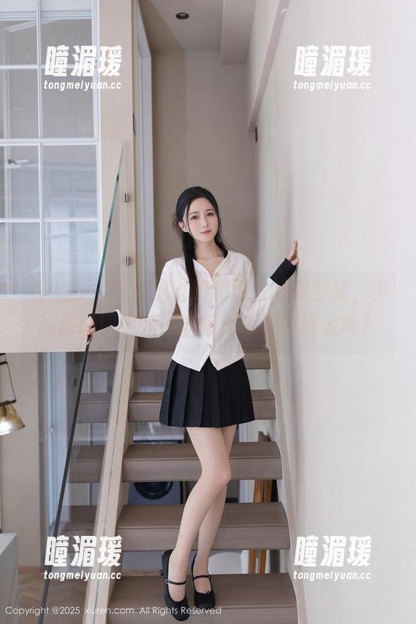 秀人网 - 从未见过如此精致的职业装，尹甜甜的图包值得收藏，谁要说她太乖？