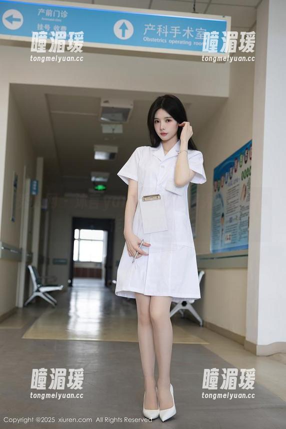 秀人网-沐言yanyan 秀人网 - 沐言yanyan的厨房秀:美图与作品的翻转