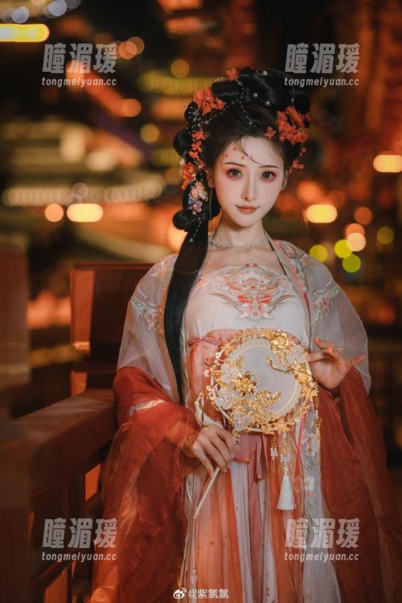 免费观展时间到！紫氯氯的睡衣作品等你来捧场