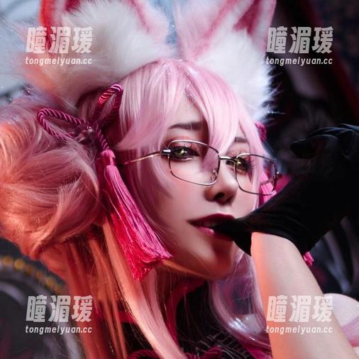 翎柒菜菜的厨房，cos一个美味的套图秀！