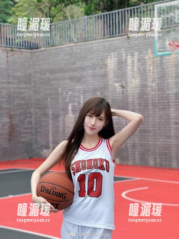 这就是我心中的腐团儿Ikaros与玛莎，完美的写真，壁纸太像梦境了。