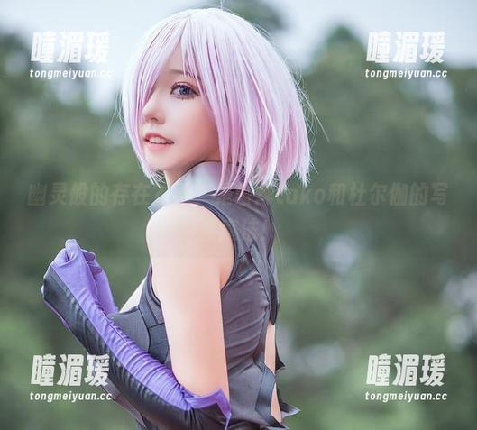幽灵般的存在？不，是菌烨tako和杜尔伽的写真魔法！