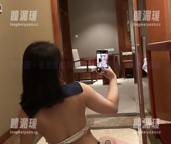 微密圈 - 看詹詹的旗袍图集：美是美，但更是脱线！
