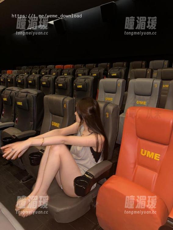 微密圈 - 如果美图可以发光，那么轩子巨二兔这张纯白照片就是一个极光吧，从未见过！